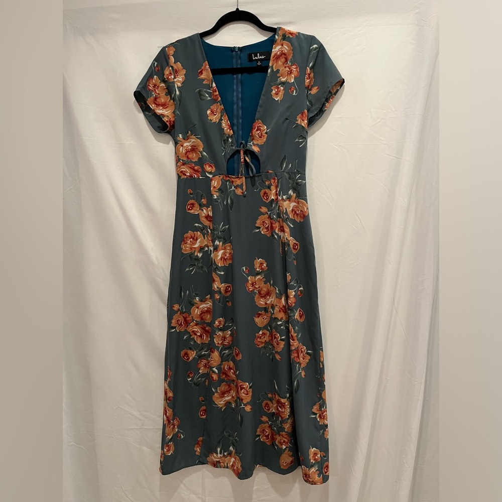 LULUS FLORAL MIDI DRESS - size small